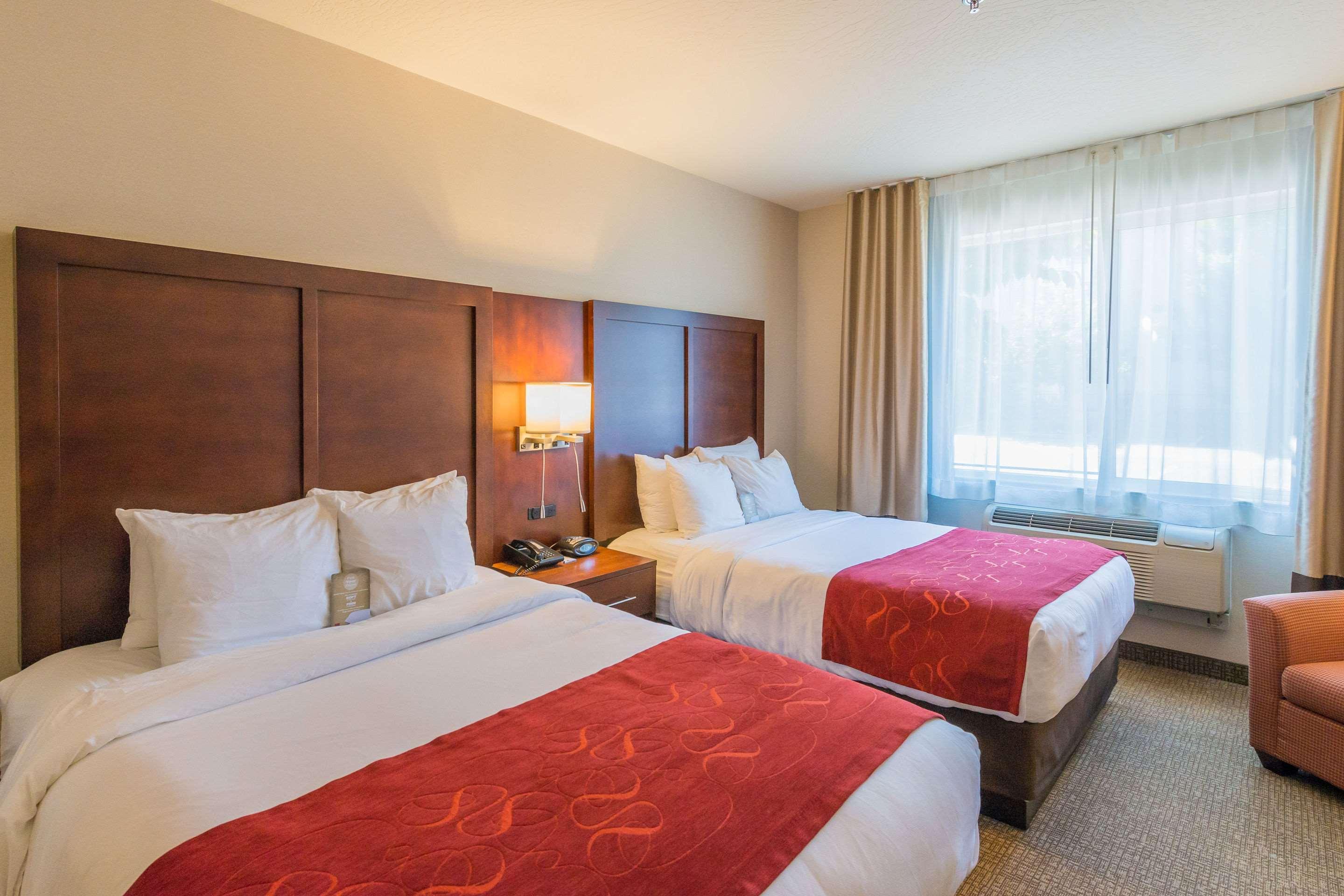 Comfort Suites Springfield-Eugene Bagian luar foto