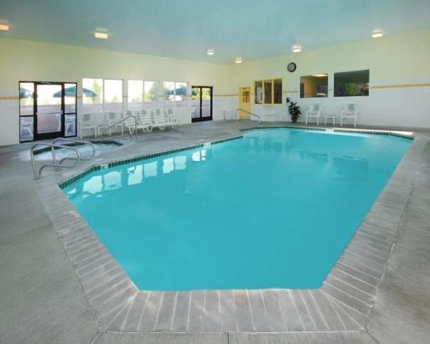 Comfort Suites Springfield-Eugene Bagian luar foto