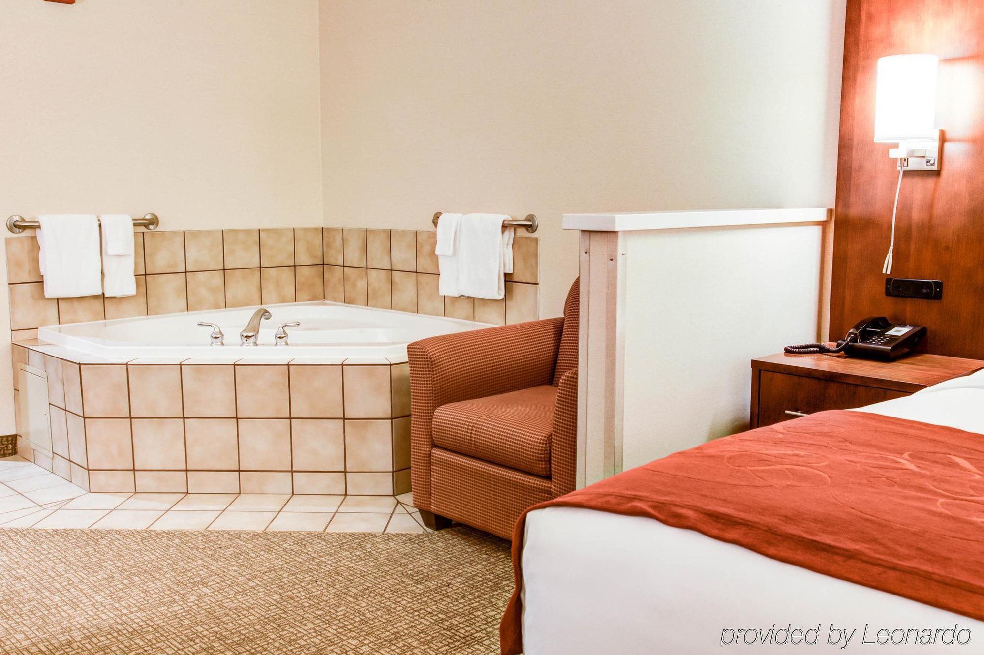 Comfort Suites Springfield-Eugene Bagian luar foto