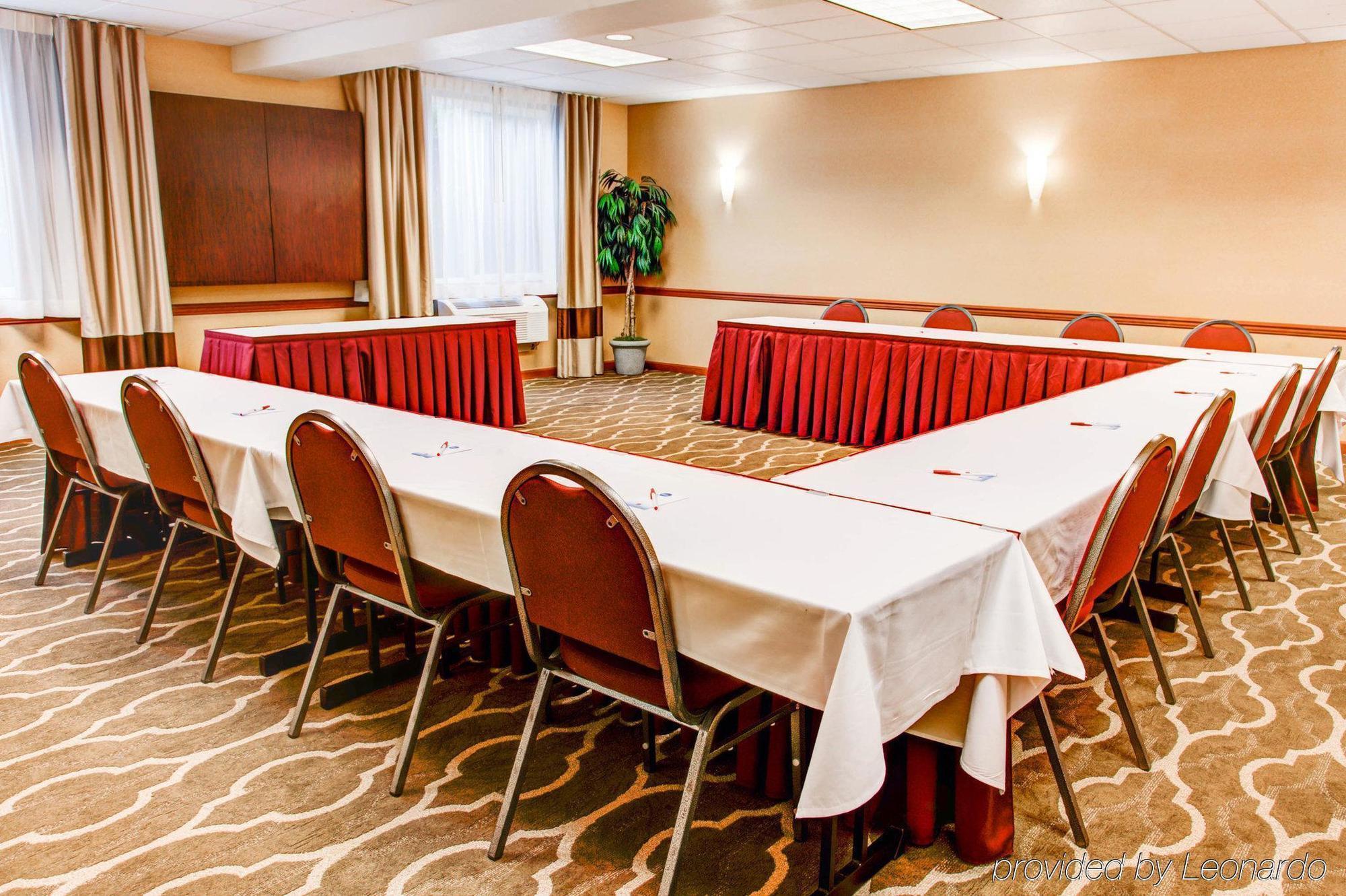 Comfort Suites Springfield-Eugene Bagian luar foto