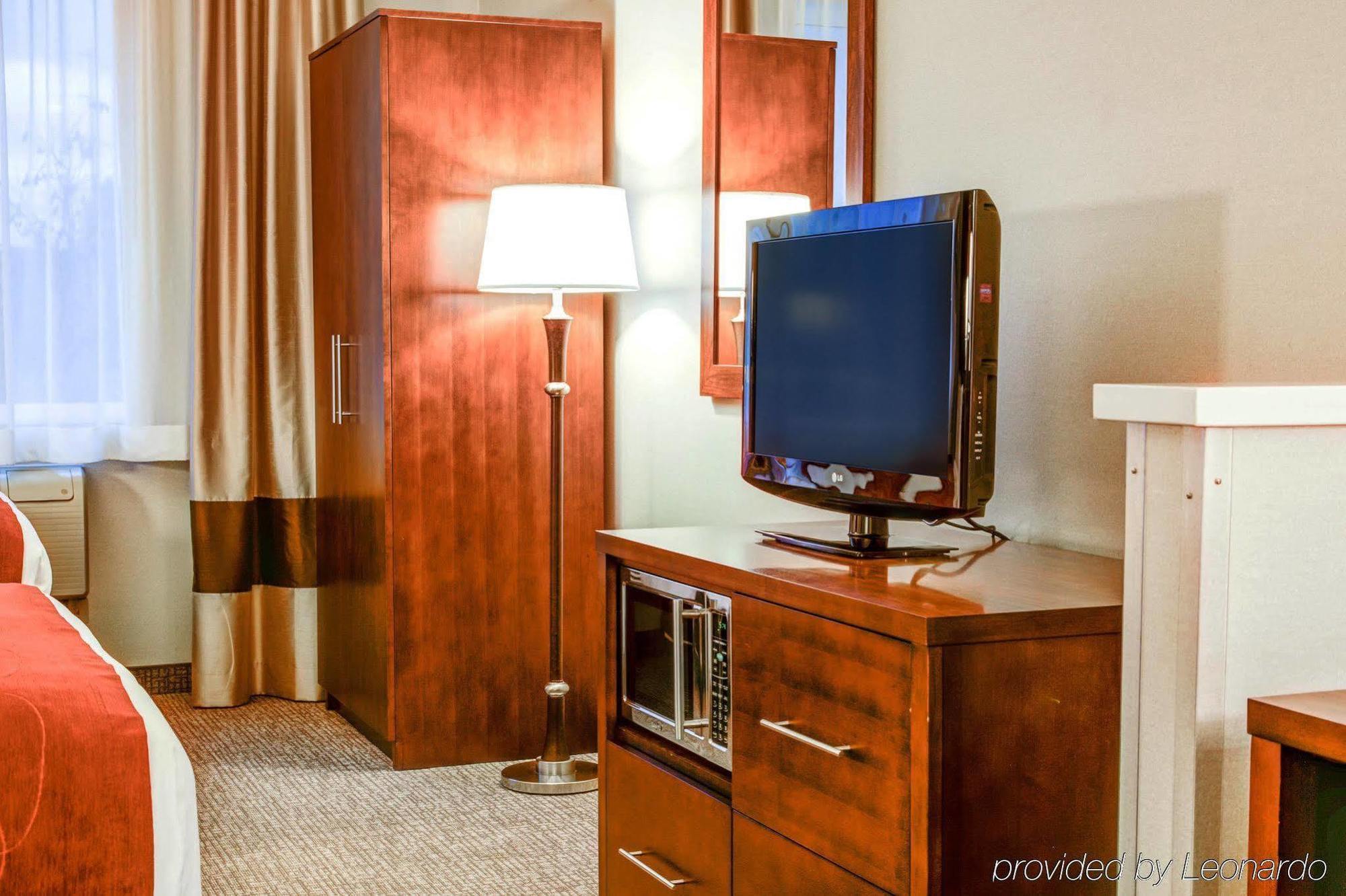 Comfort Suites Springfield-Eugene Bagian luar foto