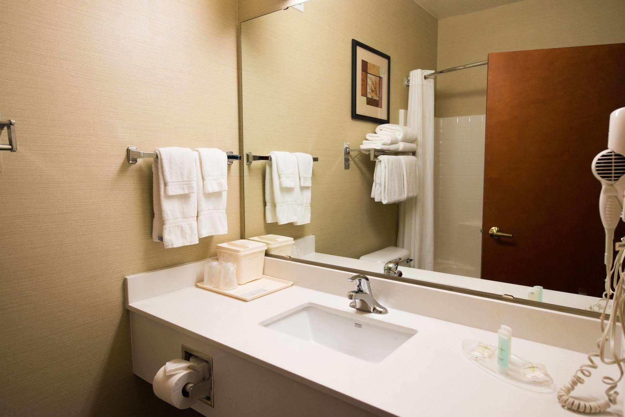 Comfort Suites Springfield Riverbend Medical Bagian luar foto