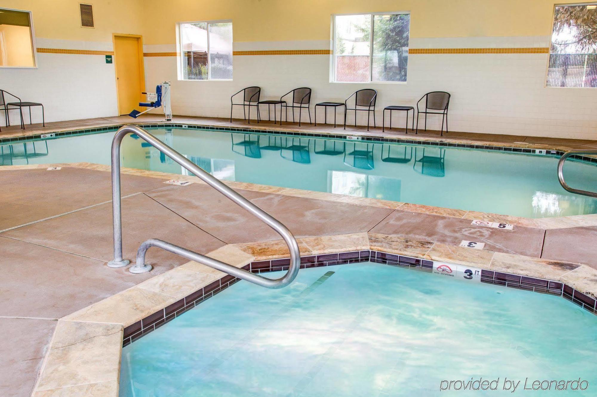 Comfort Suites Springfield-Eugene Bagian luar foto